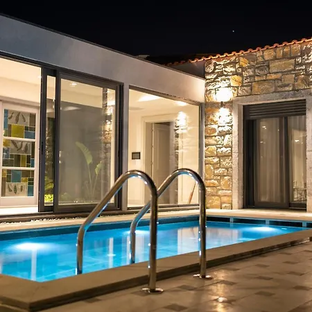 빌라 Mavillas Premium Torba *